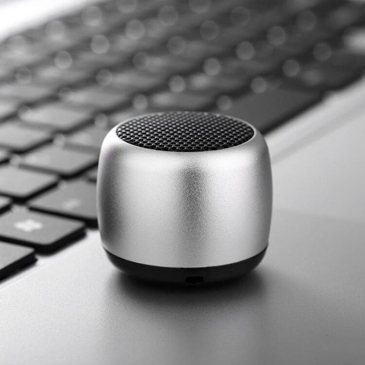 Aluminum handsfree small bluetooth speaker