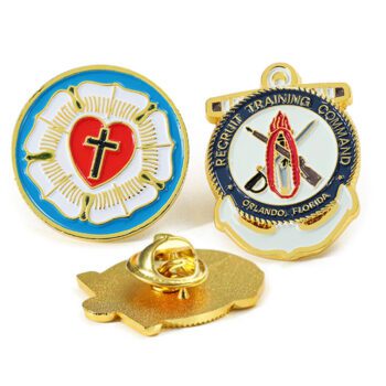 Personalized design 2d 3d logo enamel pin manufacturer custom lapel pin souvenirs recruit training command gold pin badge
