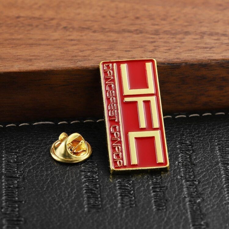 Custom rectangle hat gold enamel metal lapel pins
