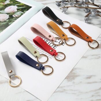 Wholesale custom logo fashion pu leather keychain gift key chain men women car key strap waist wallet leather key chains keyring