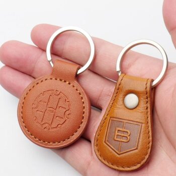 Custom logo buckle key holder metal genuine leather keychain gift key chains
