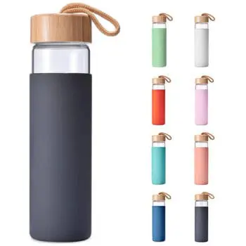 High quality bpa free eco friendly 20 oz borosilicate glass water bottle with bamboo lid and silicone sleeve