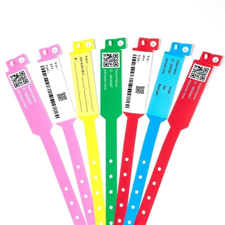 Promotion customized printing logo serial number qr code wristbands vinyl soft disposable plastic wristbands for events hospital