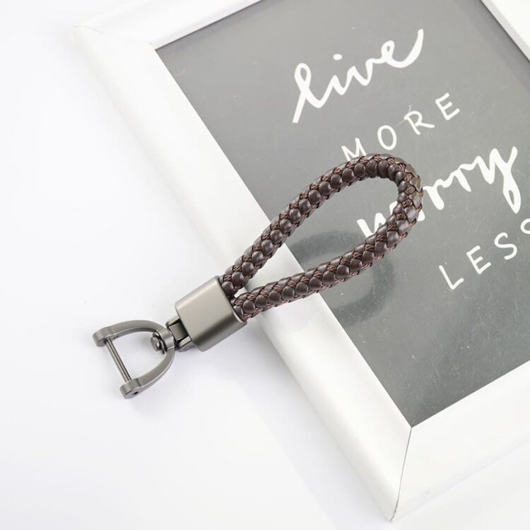 Hand woven rope keychain for men leather car key chain 360 degree rotating horseshoe buckle strong rope leather key rings holder