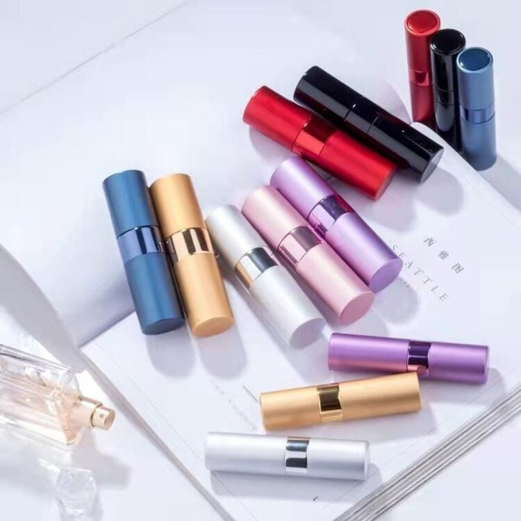 Custom logo 5ml 8ml 10ml 15ml 20ml aluminum mini portable travel black matte twist up refillable perfume atomizer