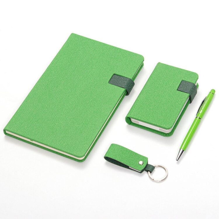 Custom a5 notebook pen usb flash drive power bank 4-in-1 set new corporate business christmas gifts for executives men