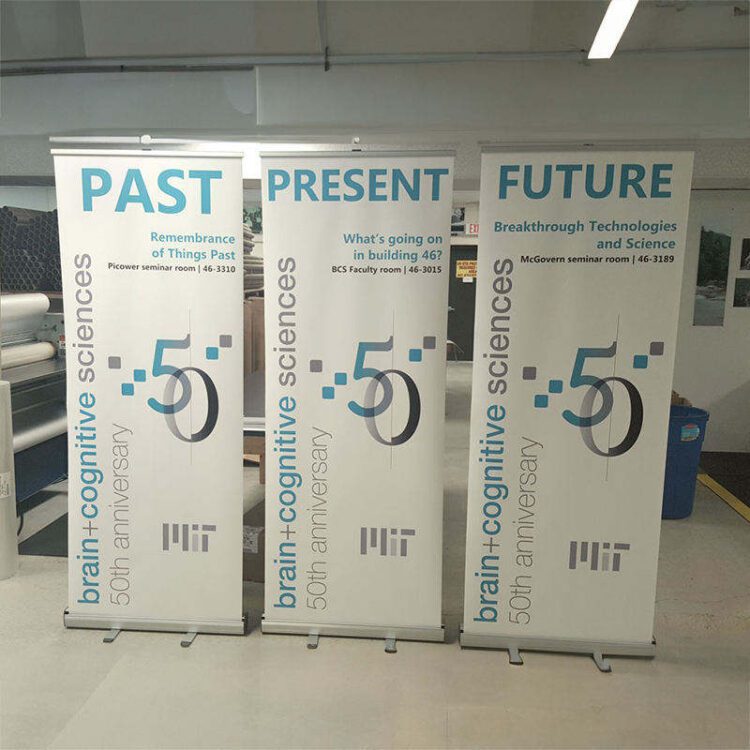 Custom outdoor hot sale backdrop poster stand display trade show retractable banner roll up banner