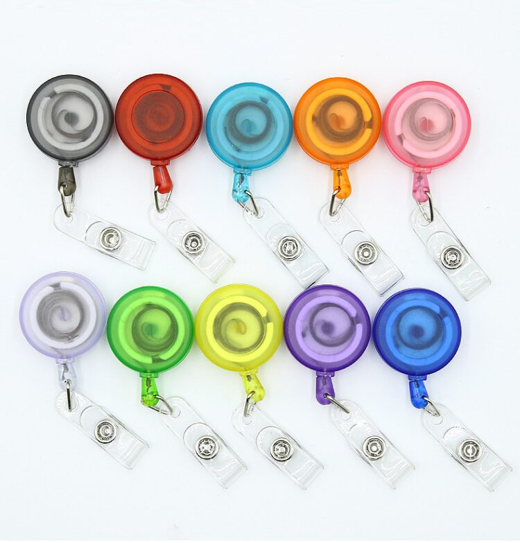 Retractable round plastic yoyo id badge reel with custom logo for tradeshow