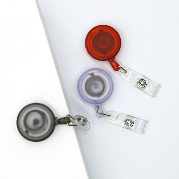 Retractable round plastic yoyo id badge reel with custom logo for tradeshow