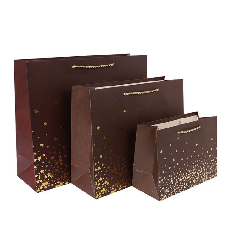 Customized folding paper bags for high-end shoe and hat gifts that can be printed with any hot stamping pattern gift packaging