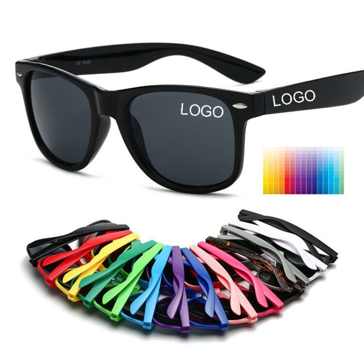 Wholesale custom logo personalized sunglasses men women plastic promotional custom logo shades customized sunglasses logo