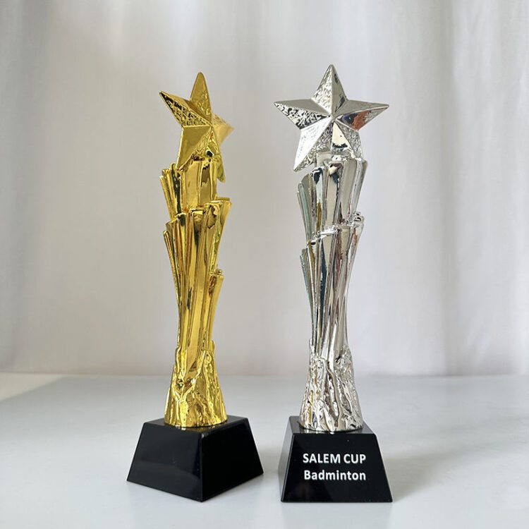 Customized sports award trophy resin crafts gold plated resin trophy star trophy crystal awards