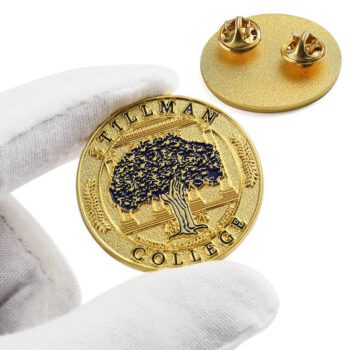 Factory die stamping gold enamel pin no minimum bulk custom pins metal logo 3d university college badge pin for souvenirs
