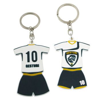 Cheap logo customized polo shirt soccer club keyring sport football soccer key chain pvc rubber keychain