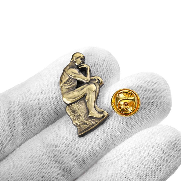 High quality zinc alloy metal pins wholesale gold plated die casting 2d 3d pin badge for souvenir