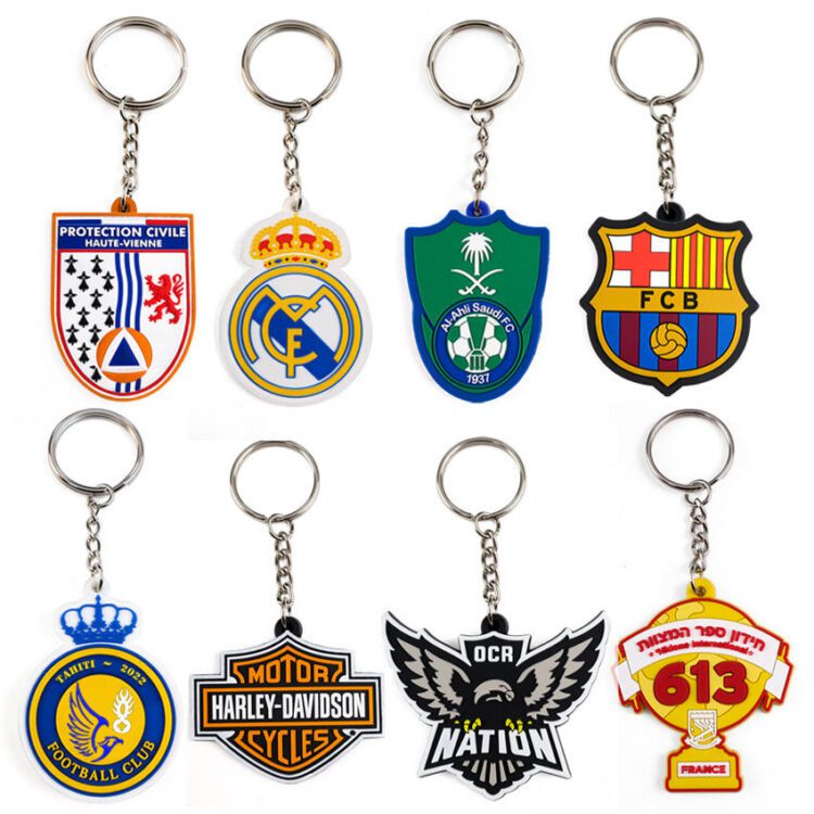 Wholesale promotional pvc keychains custom designer silicone letter key chain ring rubber keychain