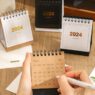 2024 mini desk calendar english kraft paper simple calendar schedule planner daily plan tabletop decoration