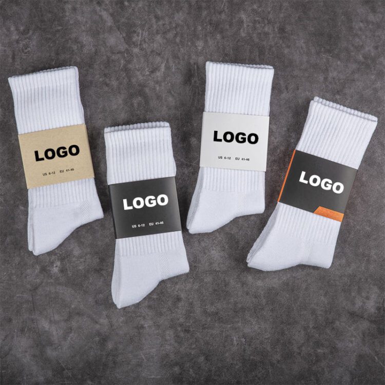 High quality unisex embroidery jacquard cotton sports custom logo socks for men
