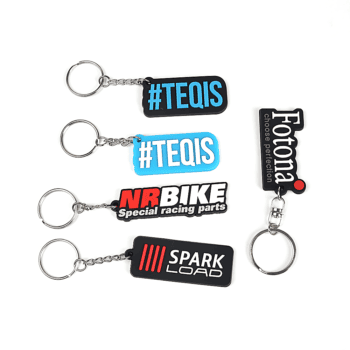 2d3d soft pvc anime letter logo keychain