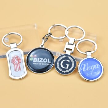 custom epoxy logo metal keychain for souvenir gifts