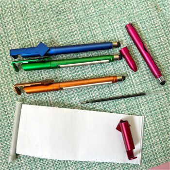 phone stand pull out paper flag banner pens 1